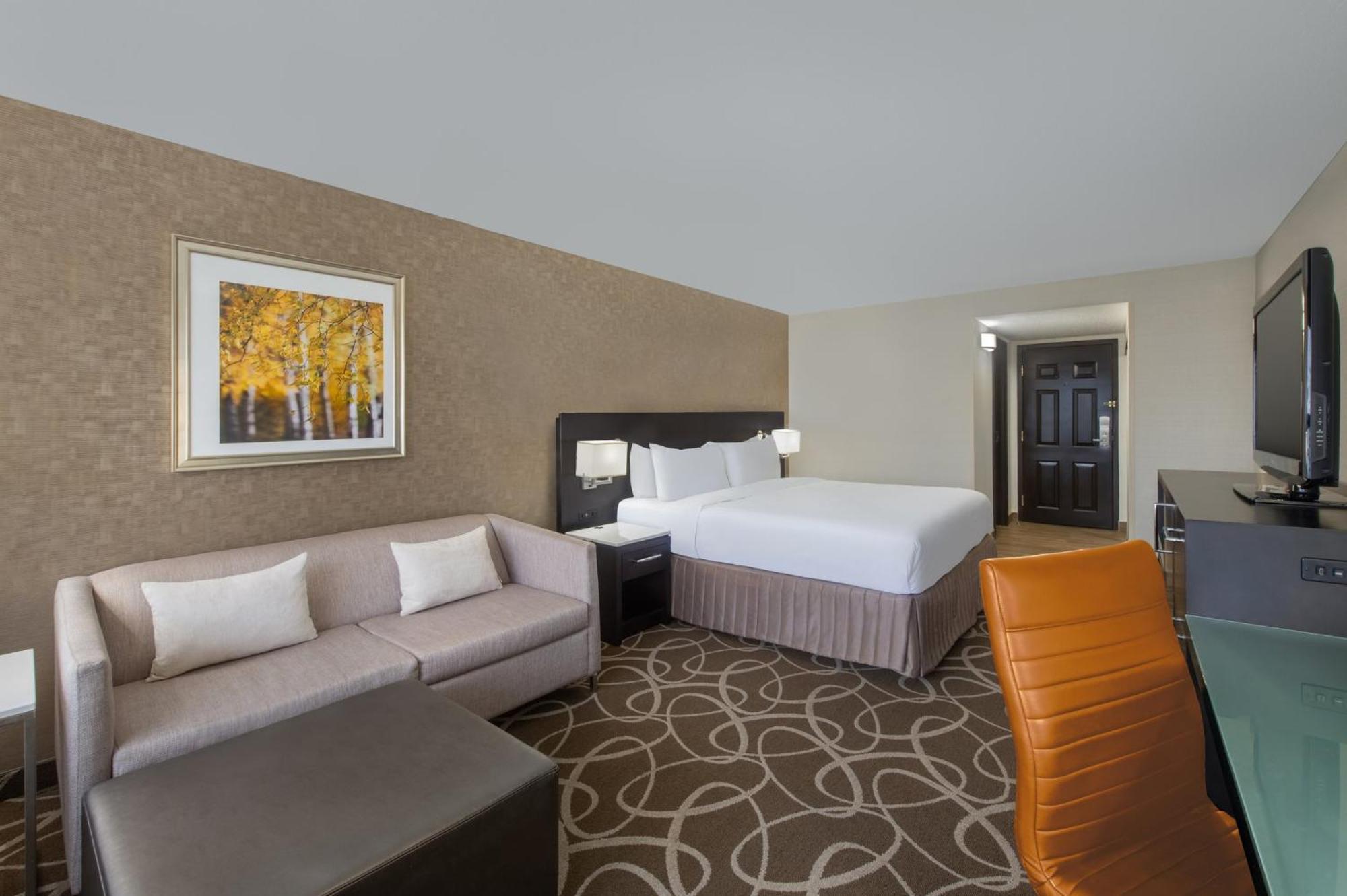 Crowne Plaza Kitchener-Waterloo, An Ihg Hotel Екстер'єр фото