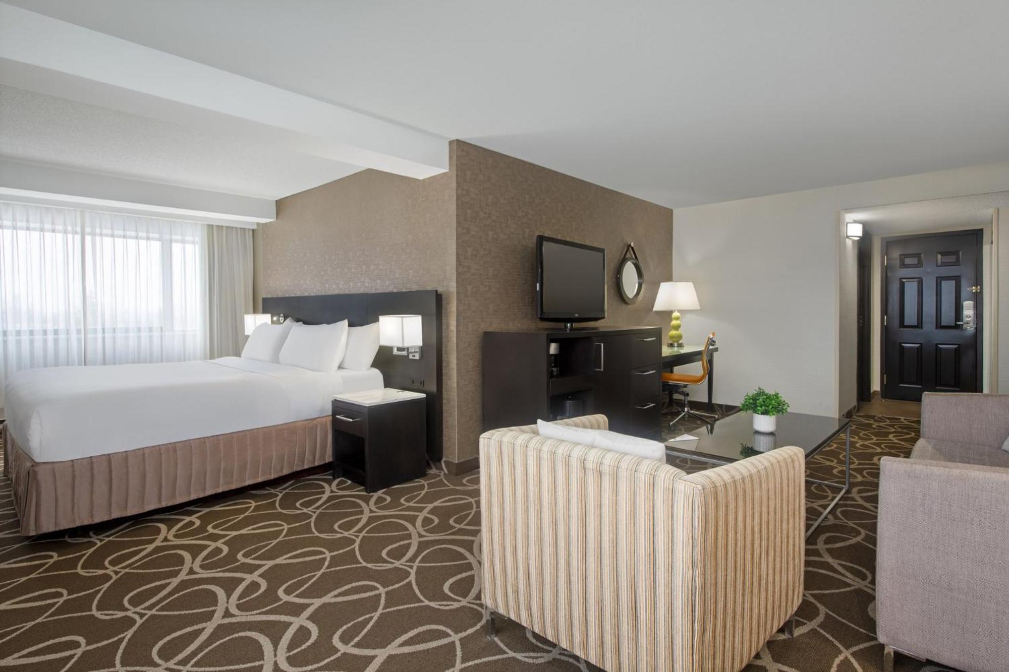 Crowne Plaza Kitchener-Waterloo, An Ihg Hotel Екстер'єр фото